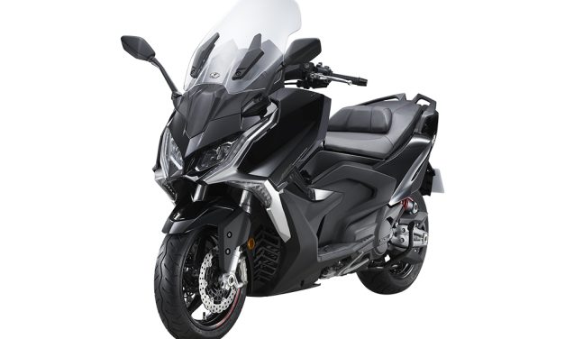 KYMCO AK550 PREMIUM CKD Malaysia: Harga Turun, Spec Kekal Premium!
